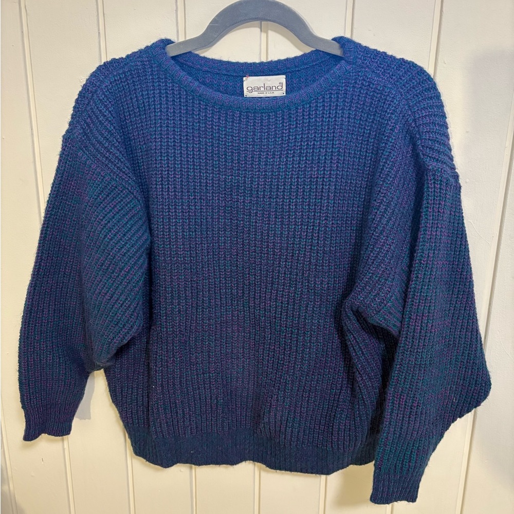 Vintage Women's Blue Multicolored Sweater